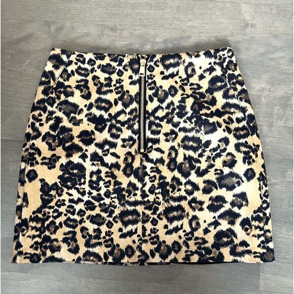 AQUA Leopard Print Faux-Suede Mini Skirt - Picture 3 of 4
